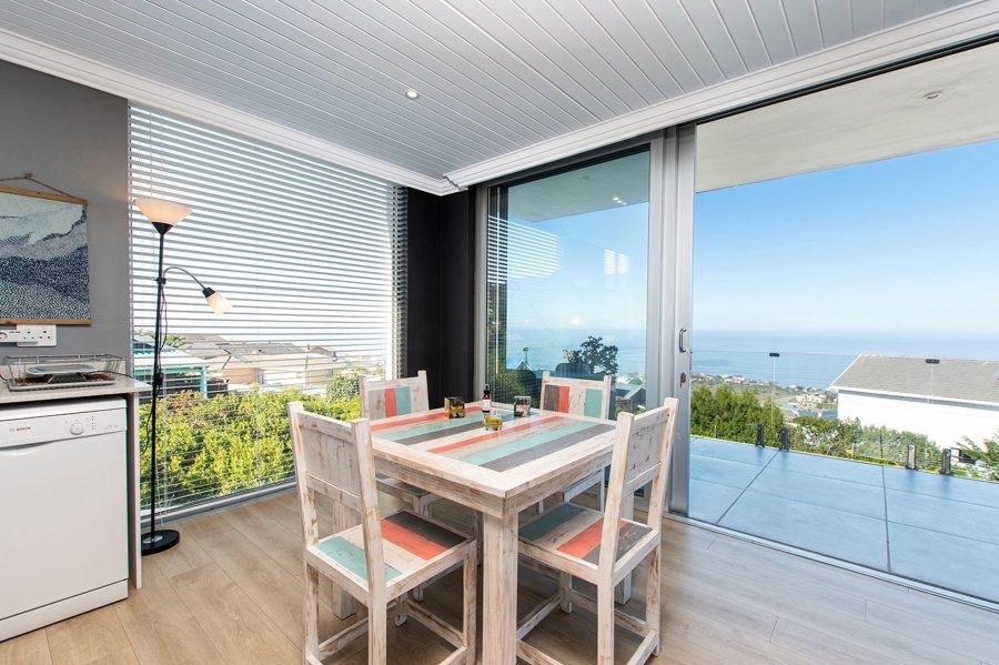 To Let 1 Bedroom Property for Rent in Dana Bay Western Cape